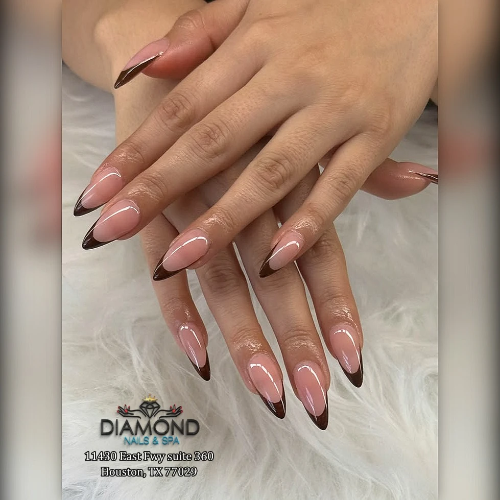 DIAMOND NAILS & SPA
